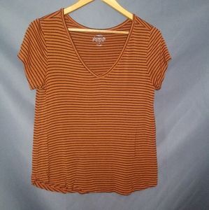 Rue 21 Favorite relaxed tee V-neck/3 for $15 item